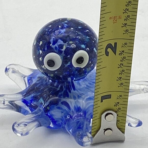Dynasty Gallery Blue Art‎ Glass Octopus Glow in the Dark Paperweight Figurine - Picture 10 of 11